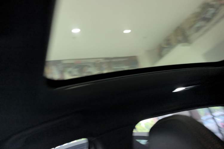 Used CHANGAN UNI-V 2023 1.5T Prestige Model Headliner