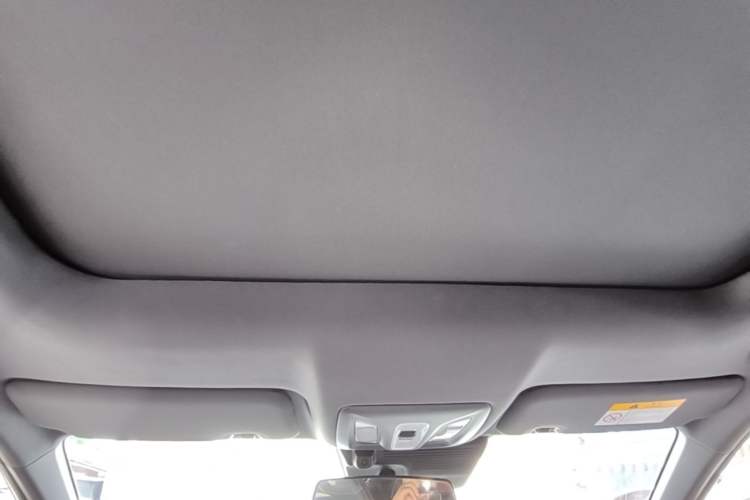 Used CHANGAN UNI-V 2023 1.5T Prestige Model Headliner