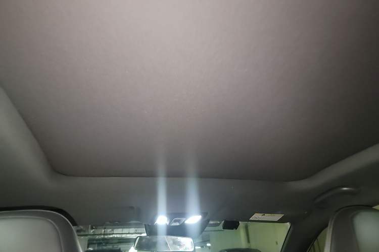 Used CHANGAN UNI-V 2023 1.5T Prestige Model Headliner