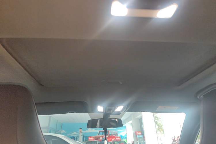 Used CHANGAN UNI-V 2023 1.5T Premium Model Headliner