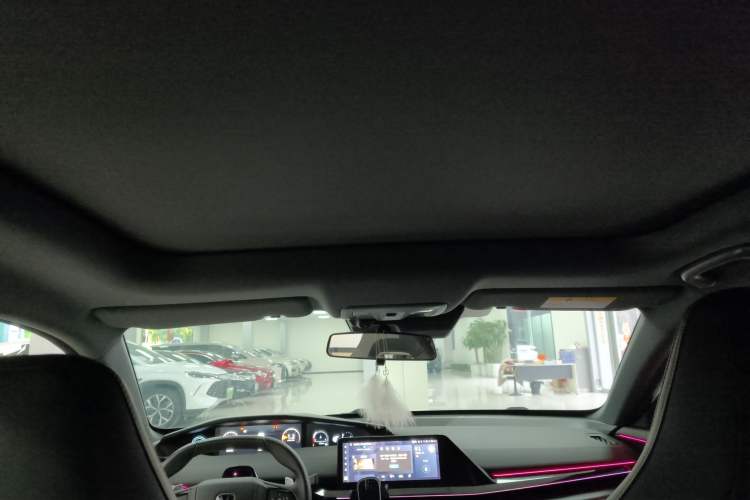 Used CHANGAN UNI-V 2023 1.5T Prestige Model Headliner