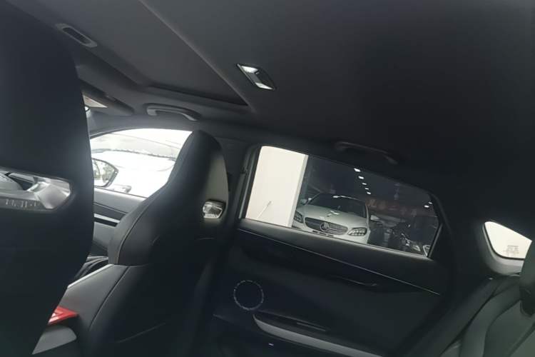 Used CHANGAN UNI-V 2023 1.5T Premium Model Headliner