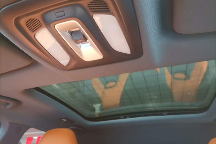Used CHANGAN UNI-V 2023 2.0T Sport Edition Headliner