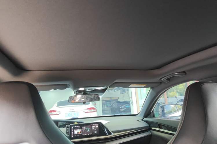 Used CHANGAN UNI-V 2023 1.5T Prestige Model Headliner