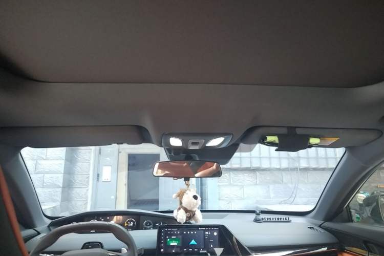 Used CHANGAN UNI-V 2023 2.0T Leading-Speed Edition Headliner