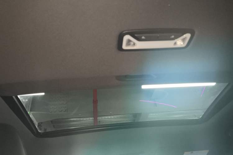 Used CHANGAN UNI-V 2023 1.5T Premium Model Headliner