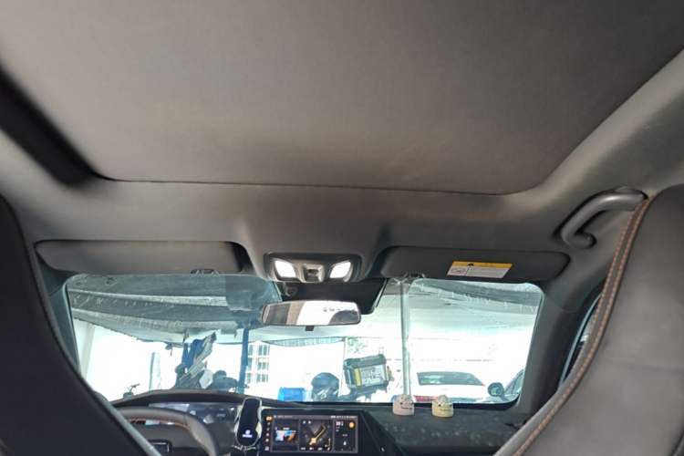 Used CHANGAN UNI-V 2023 1.5T Prestige Model Headliner