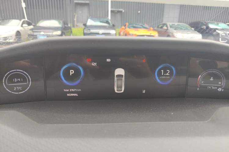 Used CHANGAN UNI-V 2023 1.5T Prestige Model Instrument Cluster