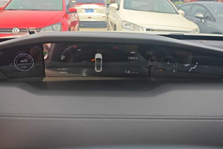Used CHANGAN UNI-V 2023 2.0T Sport Edition Instrument Cluster
