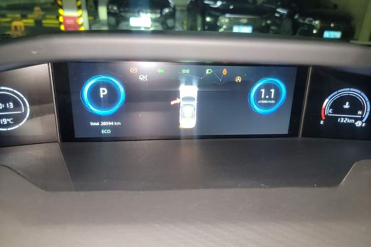 Used CHANGAN UNI-V 2023 1.5T Prestige Model Instrument Cluster