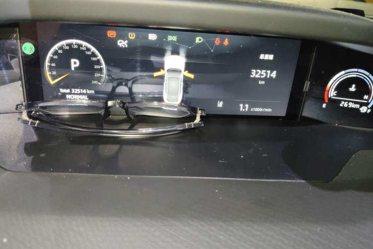 Used CHANGAN UNI-V 2023 1.5T Prestige Model Instrument Cluster