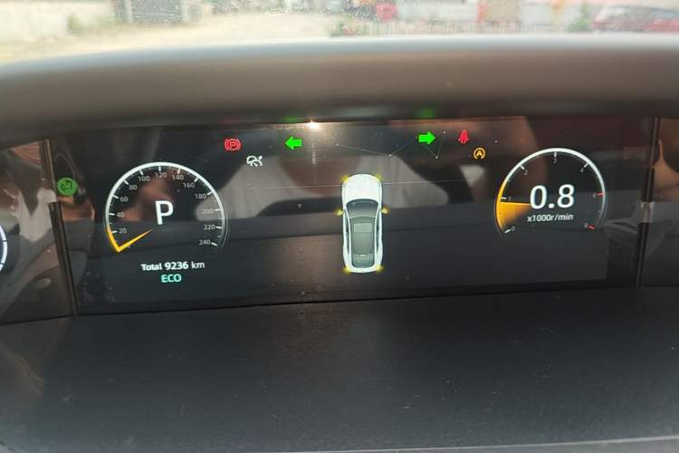 Used CHANGAN UNI-V 2023 2.0T Sport Edition Instrument Cluster