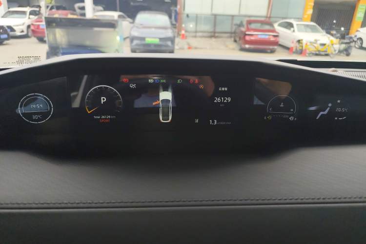 Used CHANGAN UNI-V 2023 1.5T Prestige Model Instrument Cluster