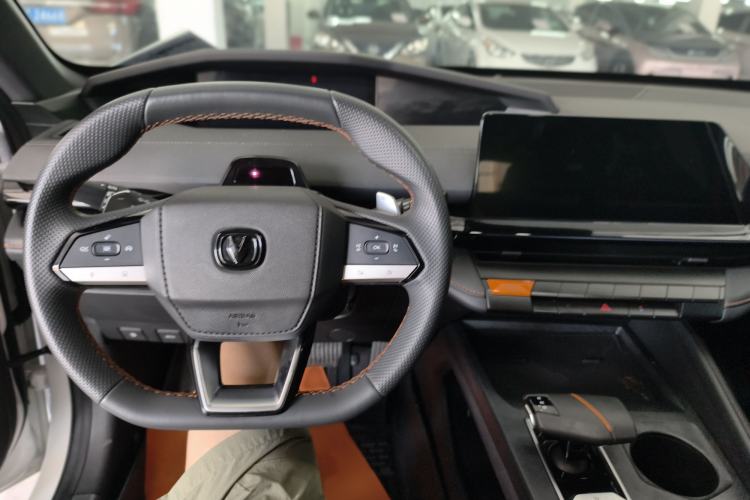 Used CHANGAN UNI-V 2023 1.5T Prestige Model Interior 1