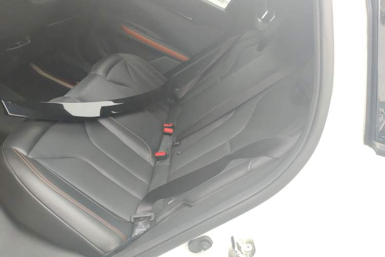 Used CHANGAN UNI-V 2023 1.5T Premium Model Interior 3