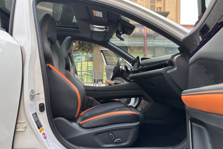 Used CHANGAN UNI-V 2023 1.5T Prestige Model Interior 4