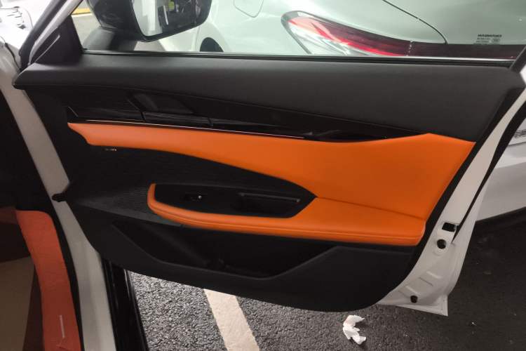 Used CHANGAN UNI-V 2023 2.0T Leading-Speed Edition Interior 5