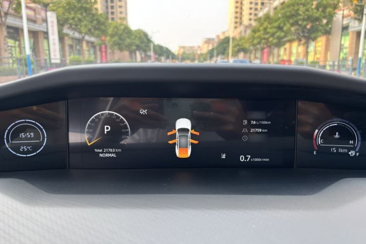 Used CHANGAN UNI-V 2023 1.5T Prestige Model Interior 6
