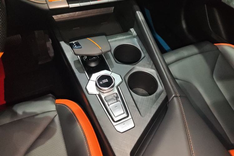 Used CHANGAN UNI-V 2023 1.5T Prestige Model Interior 6