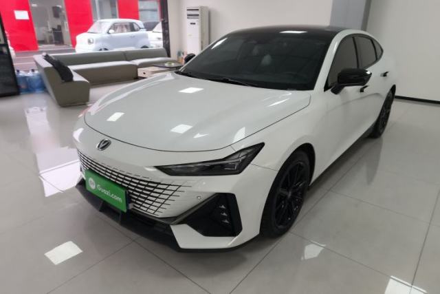 Used CHANGAN UNI-V 2023 1.5T Prestige Model