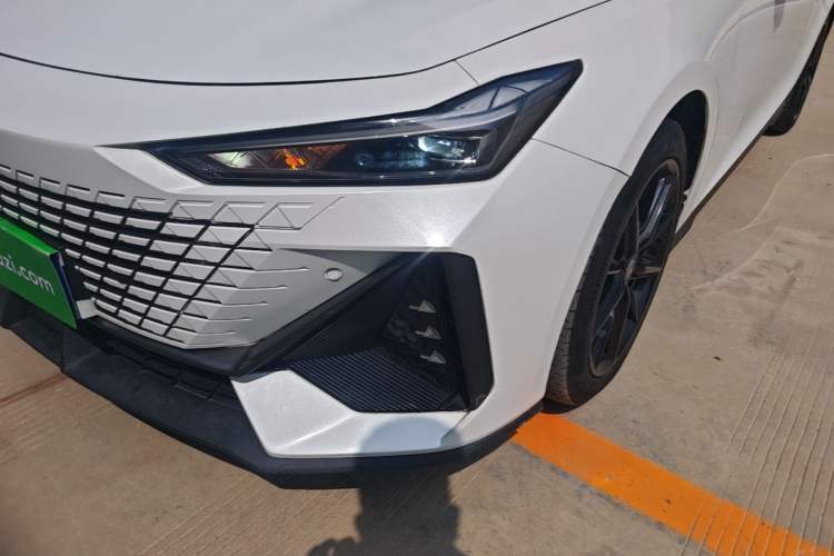 Used CHANGAN UNI-V 2023 1.5T Prestige Model Left Front Headlight