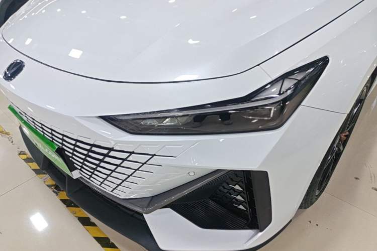 Used CHANGAN UNI-V 2023 1.5T Premium Model Left Front Headlight