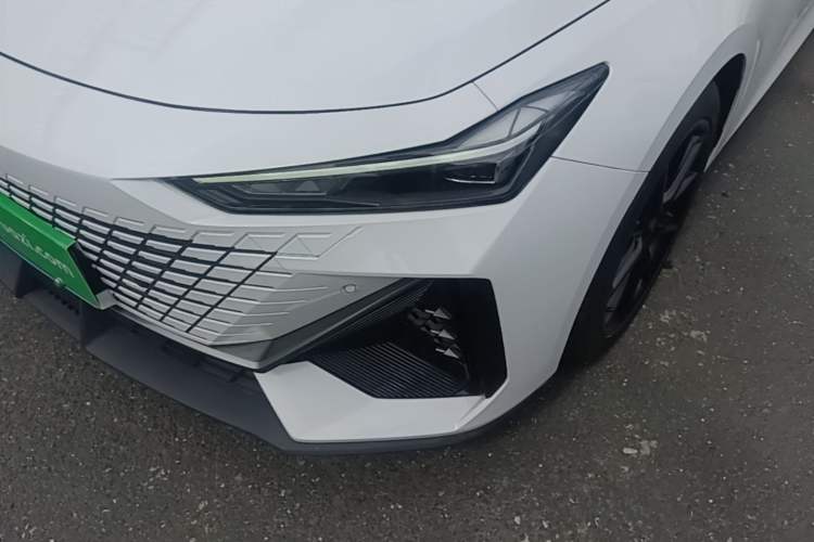Used CHANGAN UNI-V 2023 1.5T Premium Model Left Front Headlight