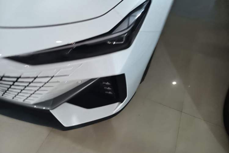 Used CHANGAN UNI-V 2023 1.5T Prestige Model Left Front Headlight