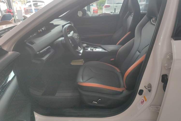 Used CHANGAN UNI-V 2023 1.5T Premium Model Left Front Seat
