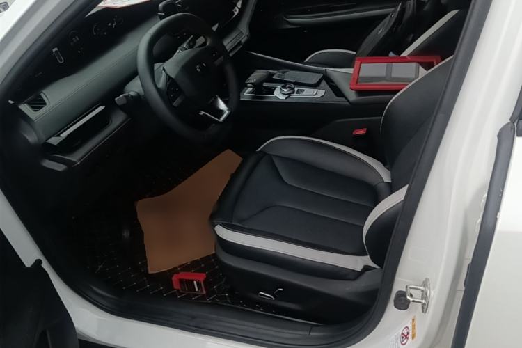 Used CHANGAN UNI-V 2023 1.5T Premium Model Left Front Seat