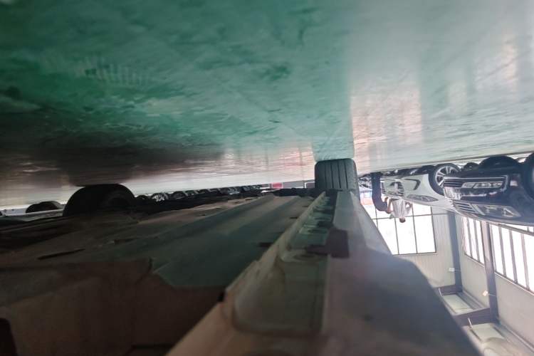 Used CHANGAN UNI-V 2023 1.5T Prestige Model Left Side Sill