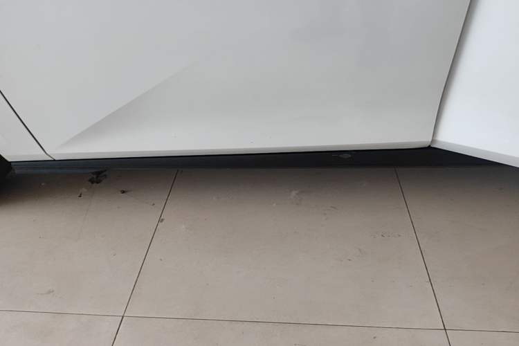 Used CHANGAN UNI-V 2023 1.5T Prestige Model Left Side Sill