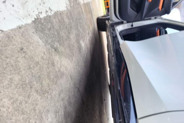 Used CHANGAN UNI-V 2023 1.5T Sport Edition Left Side Sill