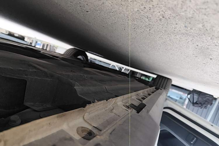 Used CHANGAN UNI-V 2023 1.5T Prestige Model Left Side Sill