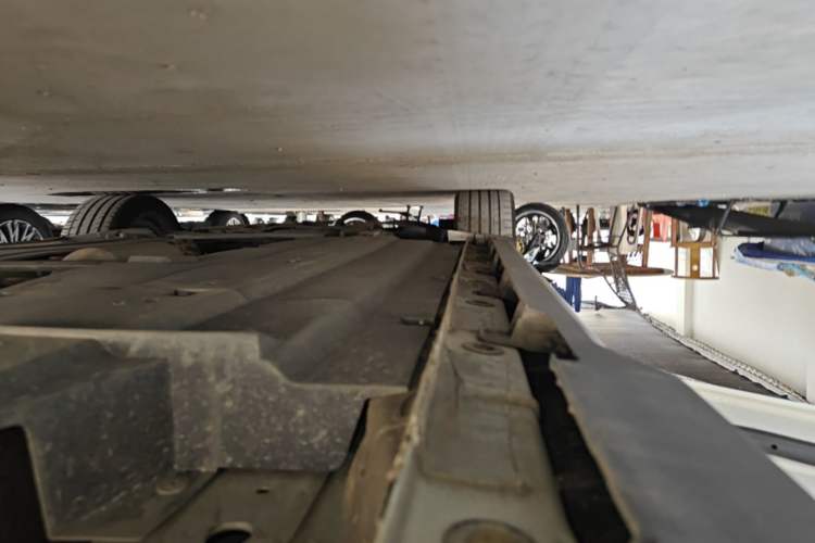 Used CHANGAN UNI-V 2023 1.5T Prestige Model Left Side Sill