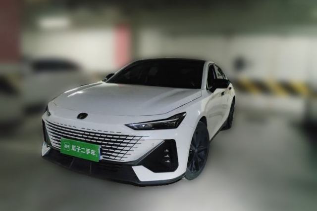 Used CHANGAN UNI-V 2023 1.5T Prestige Model