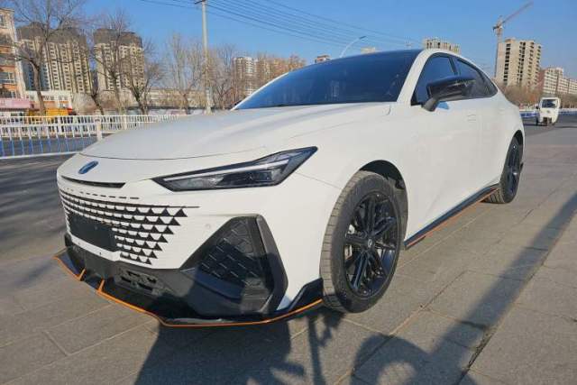 Used CHANGAN UNI-V 2023 2.0T Sport Edition
