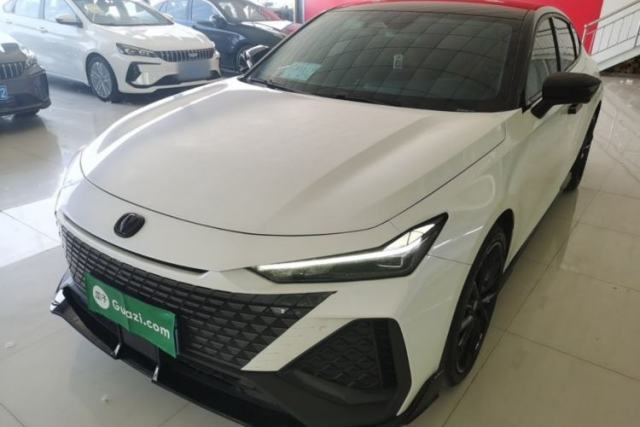 Used CHANGAN UNI-V 2023 2.0T Leading-Speed Edition