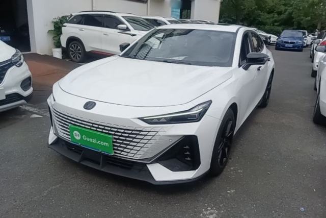 Used CHANGAN UNI-V 2023 1.5T Premium Model