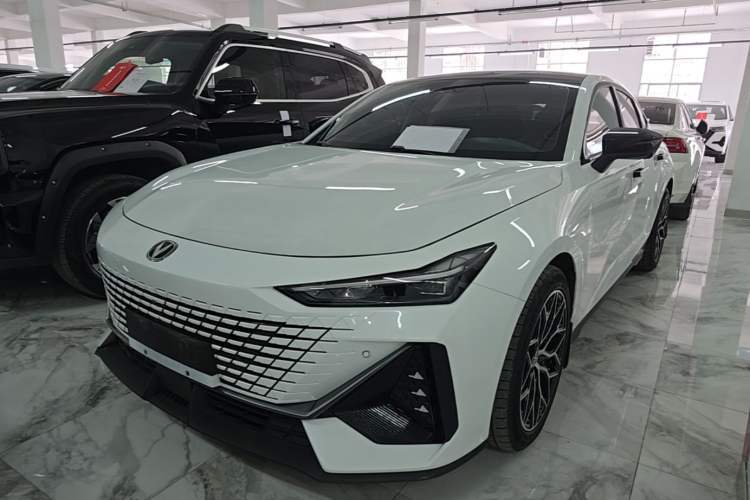 Used CHANGAN UNI-V 2023 1.5T Prestige Model Guazi used car, China used car export, Used car for sale, Used  cars, Cheapest cars for sale
