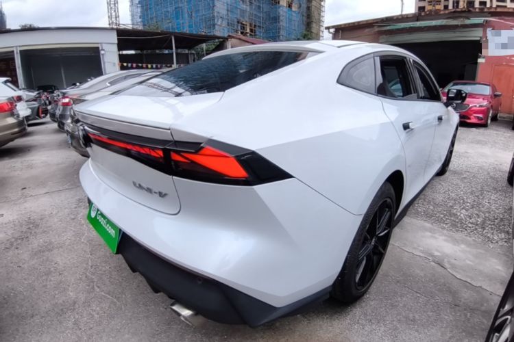 Used CHANGAN UNI-V 2023 1.5T Prestige Model Rear Right 45 Deg