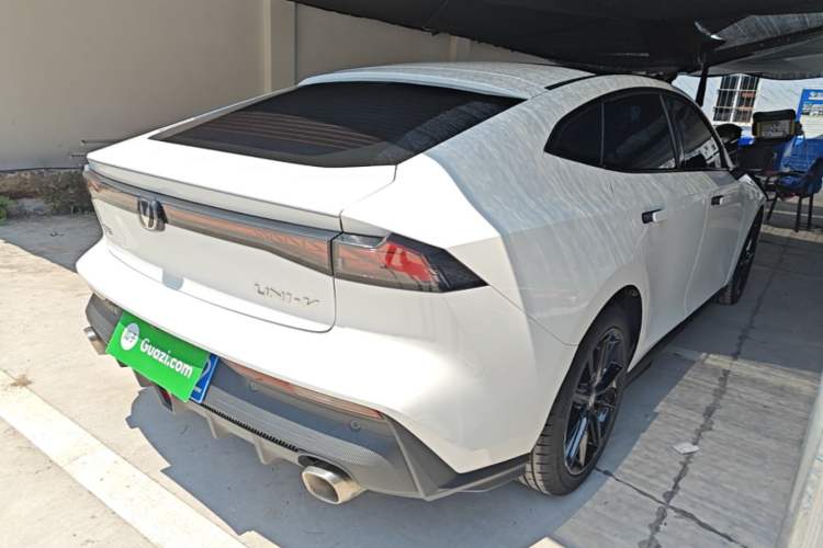 Used CHANGAN UNI-V 2023 1.5T Prestige Model Rear Right 45 Deg