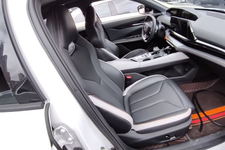 Used CHANGAN UNI-V 2023 1.5T Prestige Model Right Front Seat