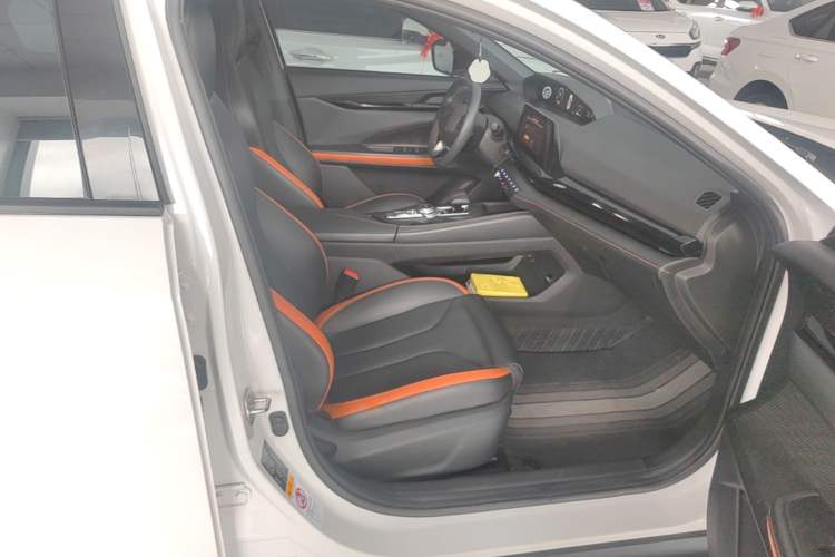 Used CHANGAN UNI-V 2023 1.5T Premium Model Right Front Seat