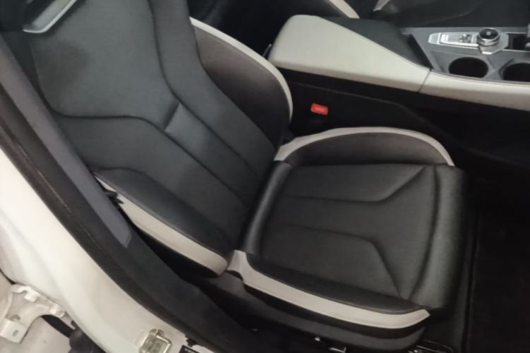 Used CHANGAN UNI-V 2023 1.5T Prestige Model Right Front Seat