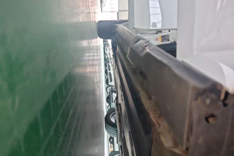 Used CHANGAN UNI-V 2023 1.5T Prestige Model Right Side Sill