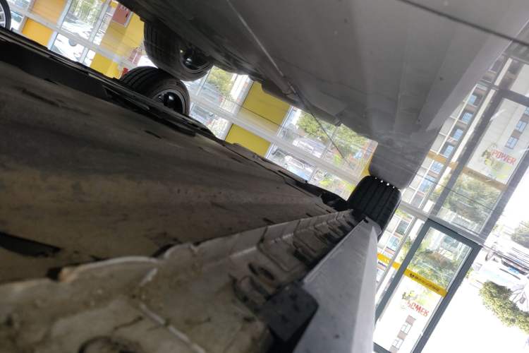Used CHANGAN UNI-V 2023 1.5T Premium Model Right Side Sill