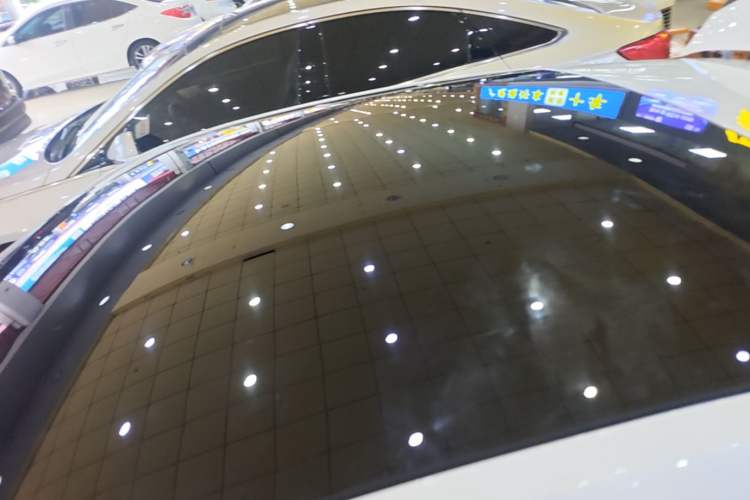 Used CHANGAN UNI-V 2023 1.5T Prestige Model Roof