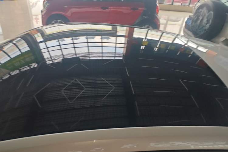 Used CHANGAN UNI-V 2023 1.5T Prestige Model Roof
