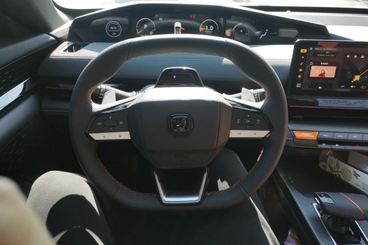 Used CHANGAN UNI-V 2023 1.5T Prestige Model Steering Wheel